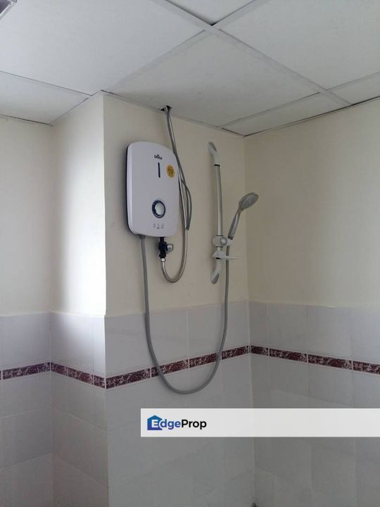 1 bedroom unit in Seri Mutiara Apartment for sale , Johor, Masai