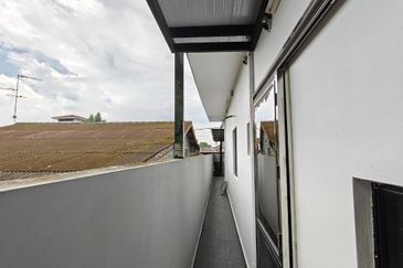 Single storey terrace house in Kampung Poh Cher Leng for rent 