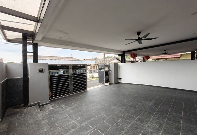 Single storey terrace house in Kampung Poh Cher Leng for rent 