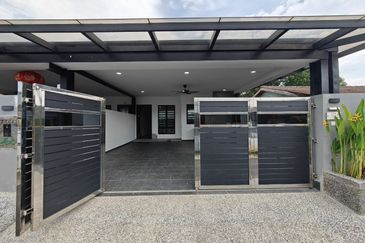 Single storey terrace house in Kampung Poh Cher Leng for rent 