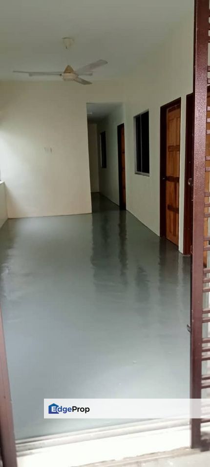 Single storey low cost house Endlot in Taman Nesa for sale, Johor, Skudai