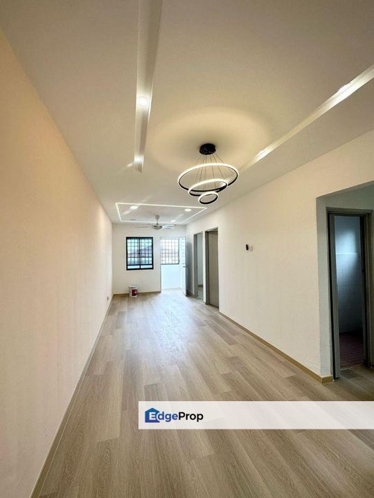 Level 5 flat in Bandar Seri Alam for sale , Johor, Masai