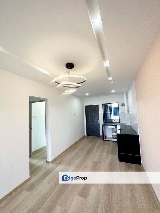 Level 5 flat in Bandar Seri Alam for sale , Johor, Masai