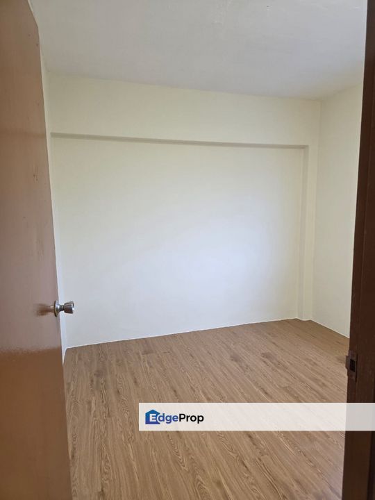 Flat in Taman tampoi Indah for sale , Johor, Johor Bahru
