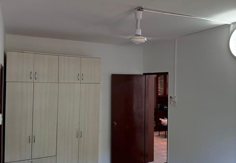 Lily & Jasmine Apartment