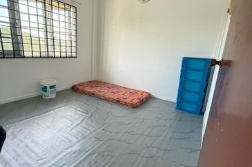 Lily & Jasmine Apartment