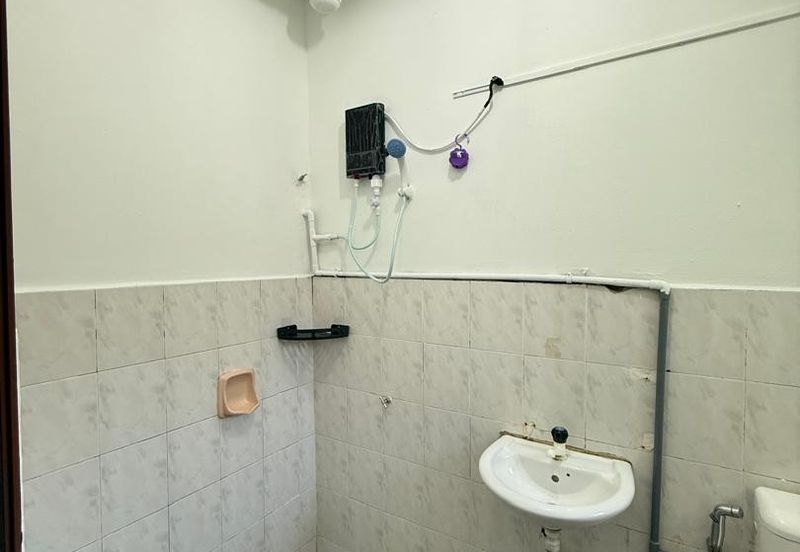 Lily & Jasmine Apartment