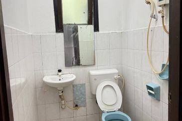 Lily & Jasmine Apartment