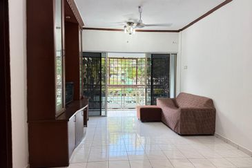 Lily & Jasmine Apartment