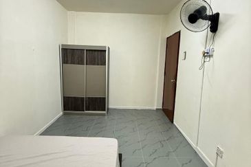 Lily & Jasmine Apartment