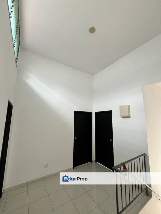 Double storey cluster house in Taman Pulai Mutiara for sale , Johor, 