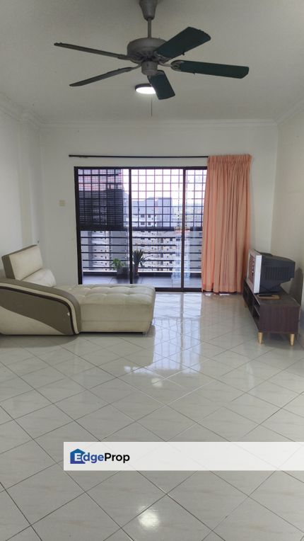 3 bedrooms unit Seri Mutiara Apartment in Bandar Baru Seri Alam for rent , Johor, Masai