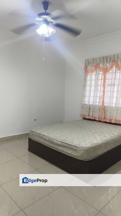 3 bedrooms unit Seri Mutiara Apartment in Bandar Baru Seri Alam for rent , Johor, Masai