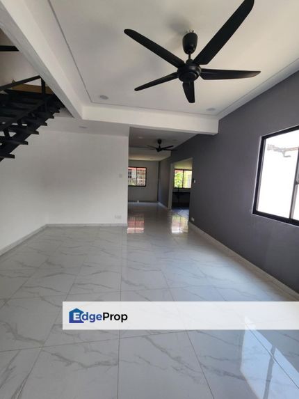 Double storey low medium cost end lot with land in Bandar Baru Seri Alam for sale , Johor, Masai