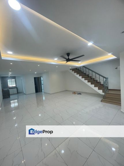 Double storey terrace house in Taman Skudai Baru for sale , Johor, Skudai
