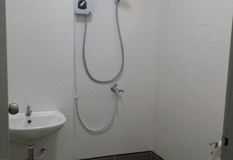 Seasons Luxury Apartments @ Amara Larkin