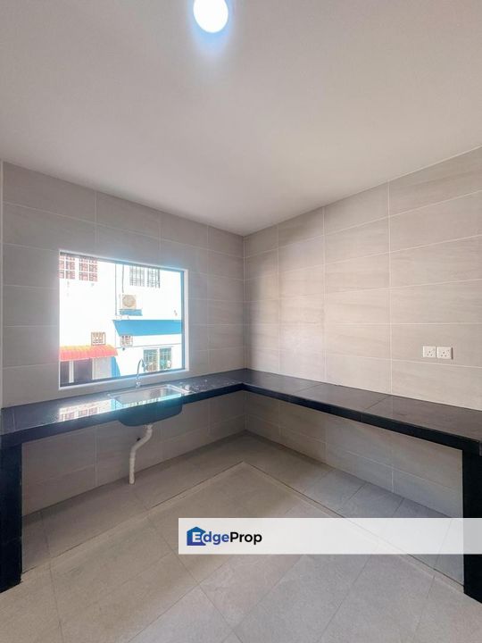 Double storey terrace house in Taman Nusa Perintis for sale , Johor, Gelang Patah