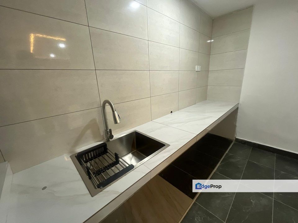 Stulang laut Flat level 1 for sale , Johor, Johor Bahru