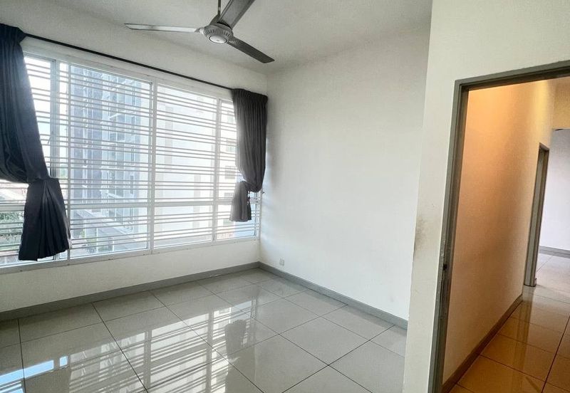 Dedaun Hijau (Greenfield Regency)