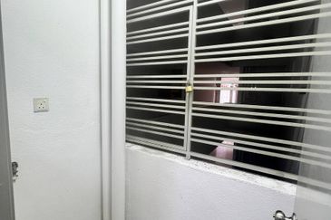 Dedaun Hijau (Greenfield Regency)