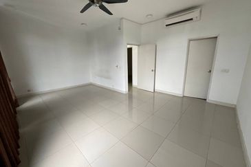 Dedaun Hijau (Greenfield Regency)