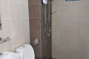 Golden Sands Seaview Residence