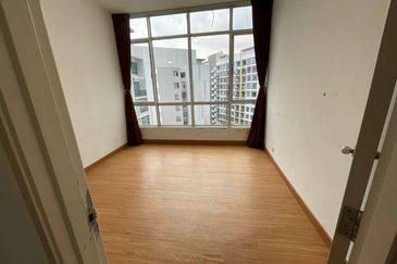 Dedaun Hijau (Greenfield Regency)