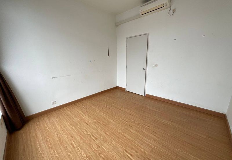 Dedaun Hijau (Greenfield Regency)