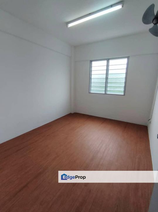 Flat in Taman Plentong Utama for sale, Johor, Masai