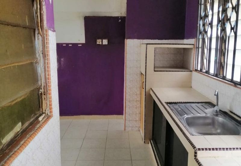 Flat Taman Ungku Tun Aminah