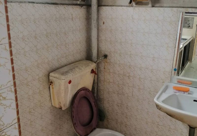 Flat Taman Ungku Tun Aminah