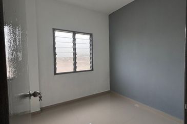 Flat in Taman Impian Emas for sale 