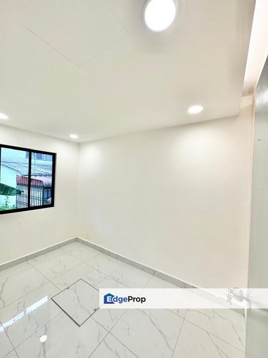 Double storey low cost terrace house in Taman Puteri Wangsa(Jalan Lading)for sale , Johor, Ulu Tiram