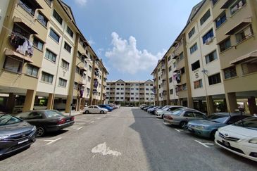 Pangsapuri Jasa, Mutiara Rini