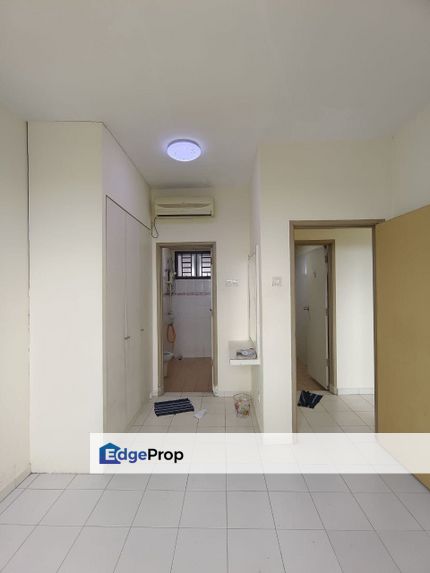 Nusa Perdana Apartment, 3 bedrooms in Taman Nusa Perintis 2 for rent , Johor, Gelang Patah
