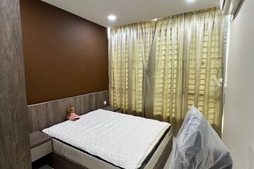 Dedaun Hijau (Greenfield Regency)