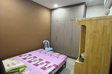 Dedaun Hijau (Greenfield Regency)