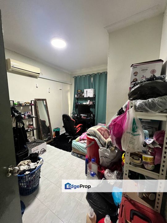 Single storey terrace house in Bandar Uda Utama for sale , Johor, Skudai