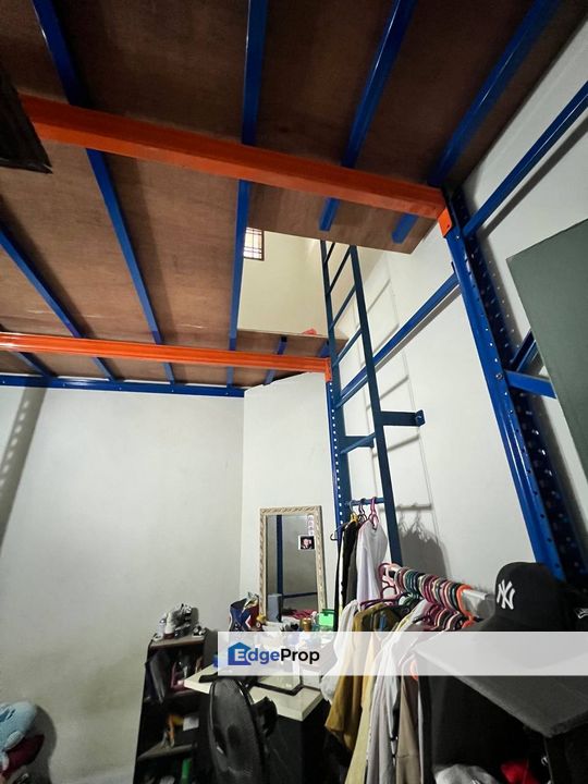 Single storey terrace house in Bandar Uda Utama for sale , Johor, Skudai