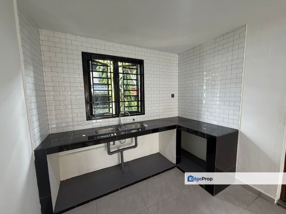 Double storey low cost house Endlot in Taman Skudai Baru for sale , Johor, Skudai