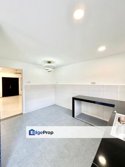 Single storey low cost terrace house in Taman universiti for sale , Johor, Skudai