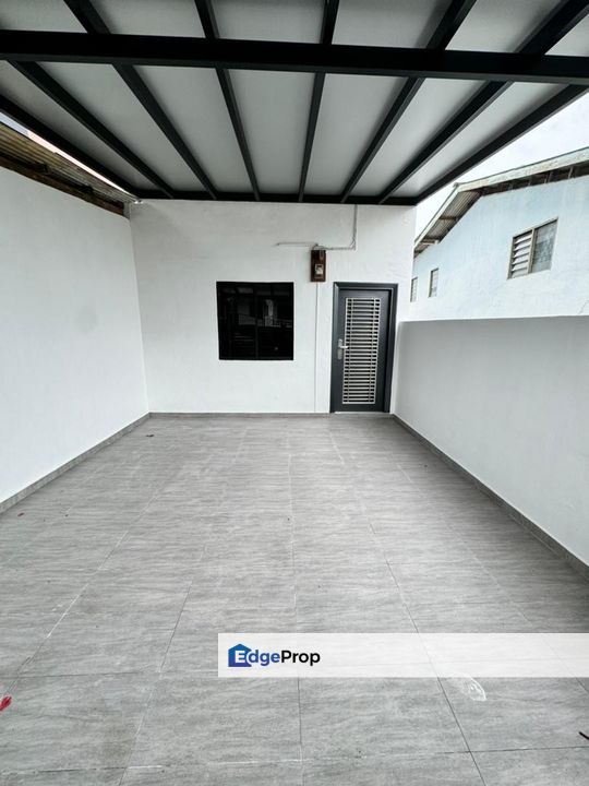 Double storey low cost terrace house in Taman Mesra for sale , Johor, Ulu Tiram