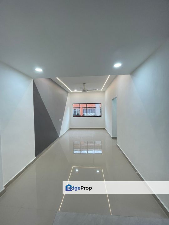 Taman Pulai Utama flat for sale , Johor, Skudai