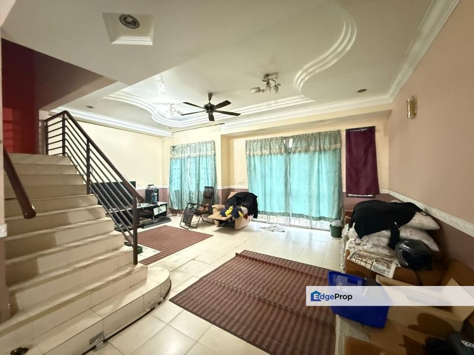 Double storey terrace house in Taman Nusa Idaman for sale , Johor, 