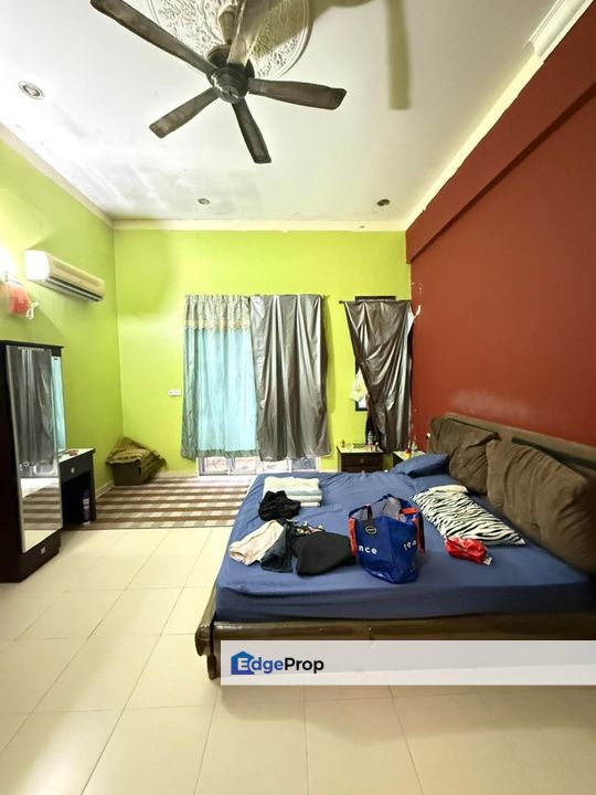 Double storey terrace house in Taman Nusa Idaman for sale , Johor, 