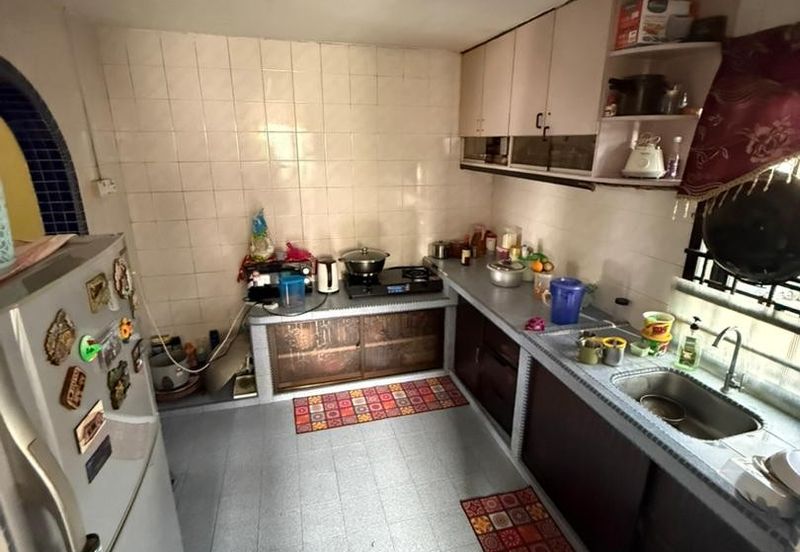 Single storey low cost house in Taman Aman Senai for sale 