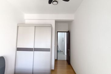 Baypoint @ Country Garden Danga Bay