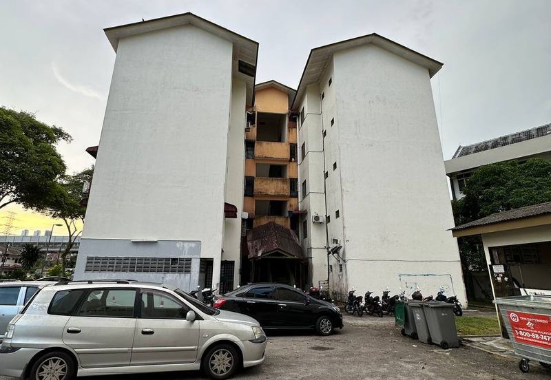 Impian Stulang Apartment