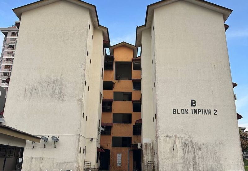 Impian Stulang Apartment