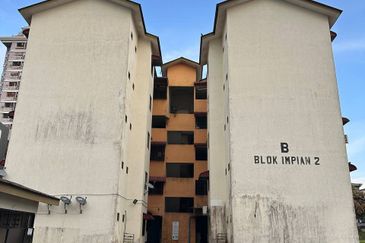 Impian Stulang Apartment